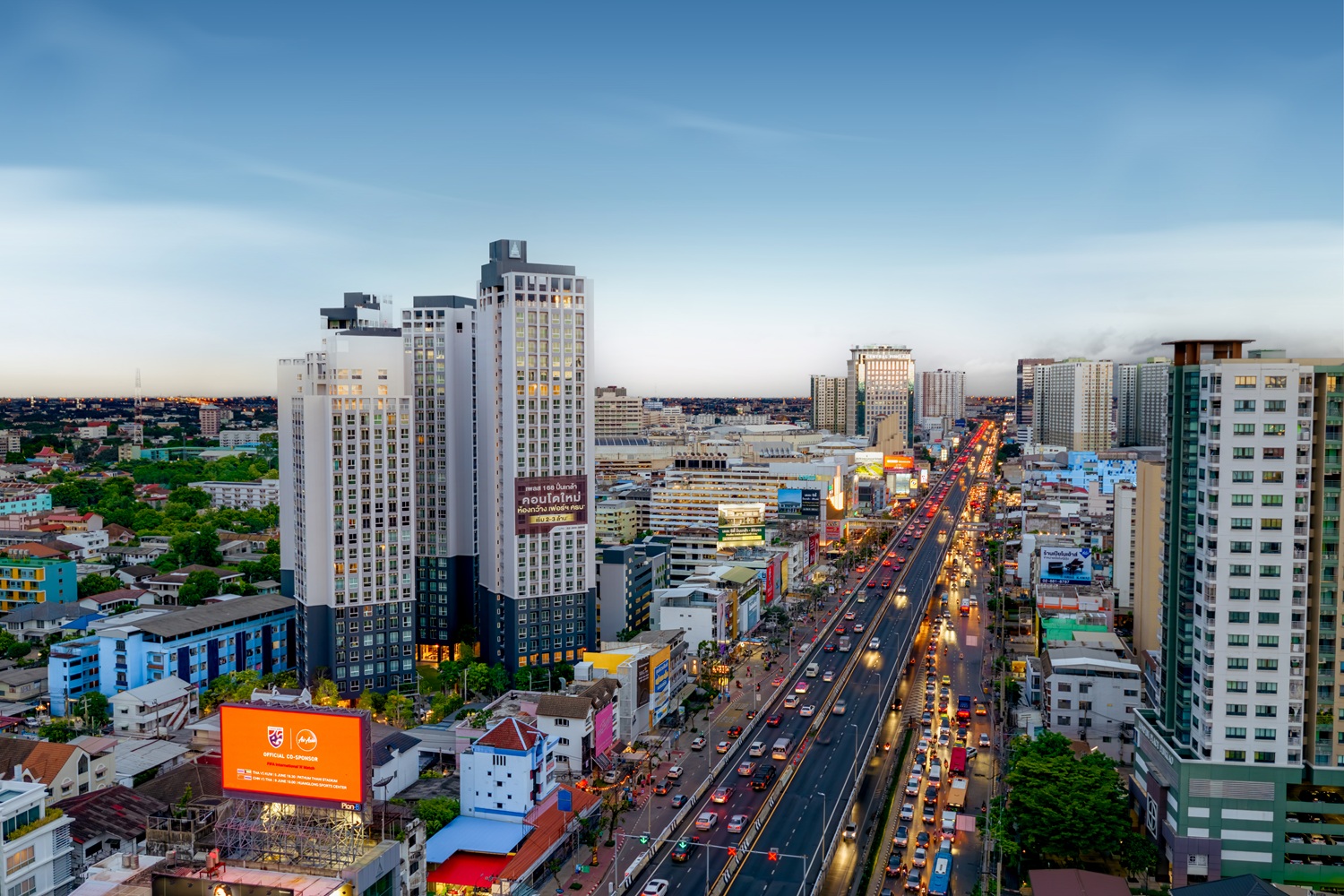 คอนโดลุมพินีเพลสปิ่นเกล้า.jpg
