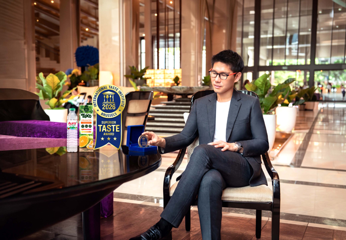 คุณจักรภพ.jpg
