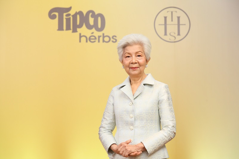 คุณอนุรัตน์ เทียมทัน ประธานกลุ่มบริษัททิปโก้ฟู้ดส์.jpg