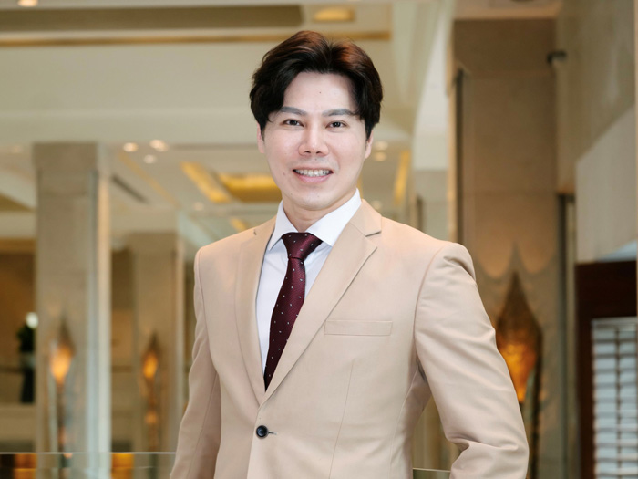 นายธีรวัฒน์.jpg