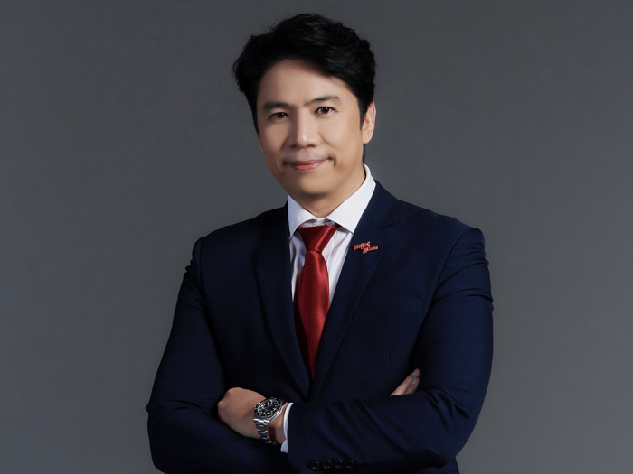 นายปิ่นยศ.jpg