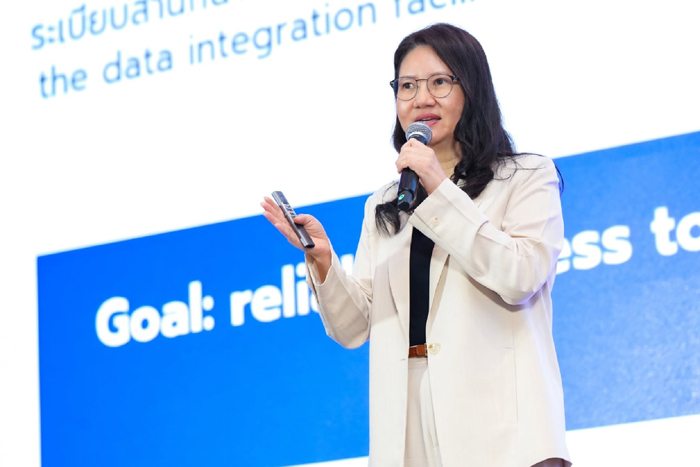 ศ. ดร.ธีรณี.jpg