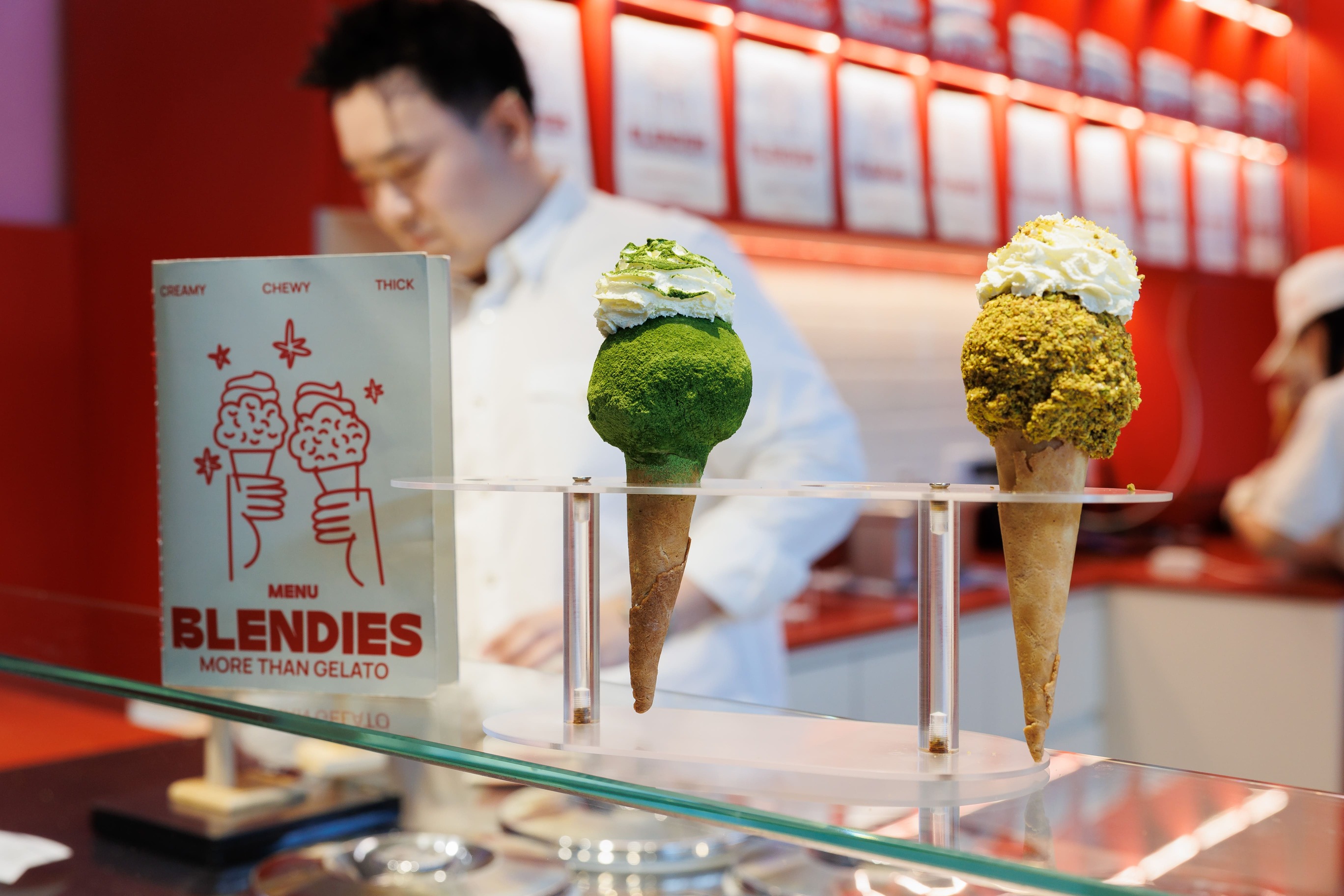 05. Mocho Dubai Pop กับ Premium Pistachio.jpg