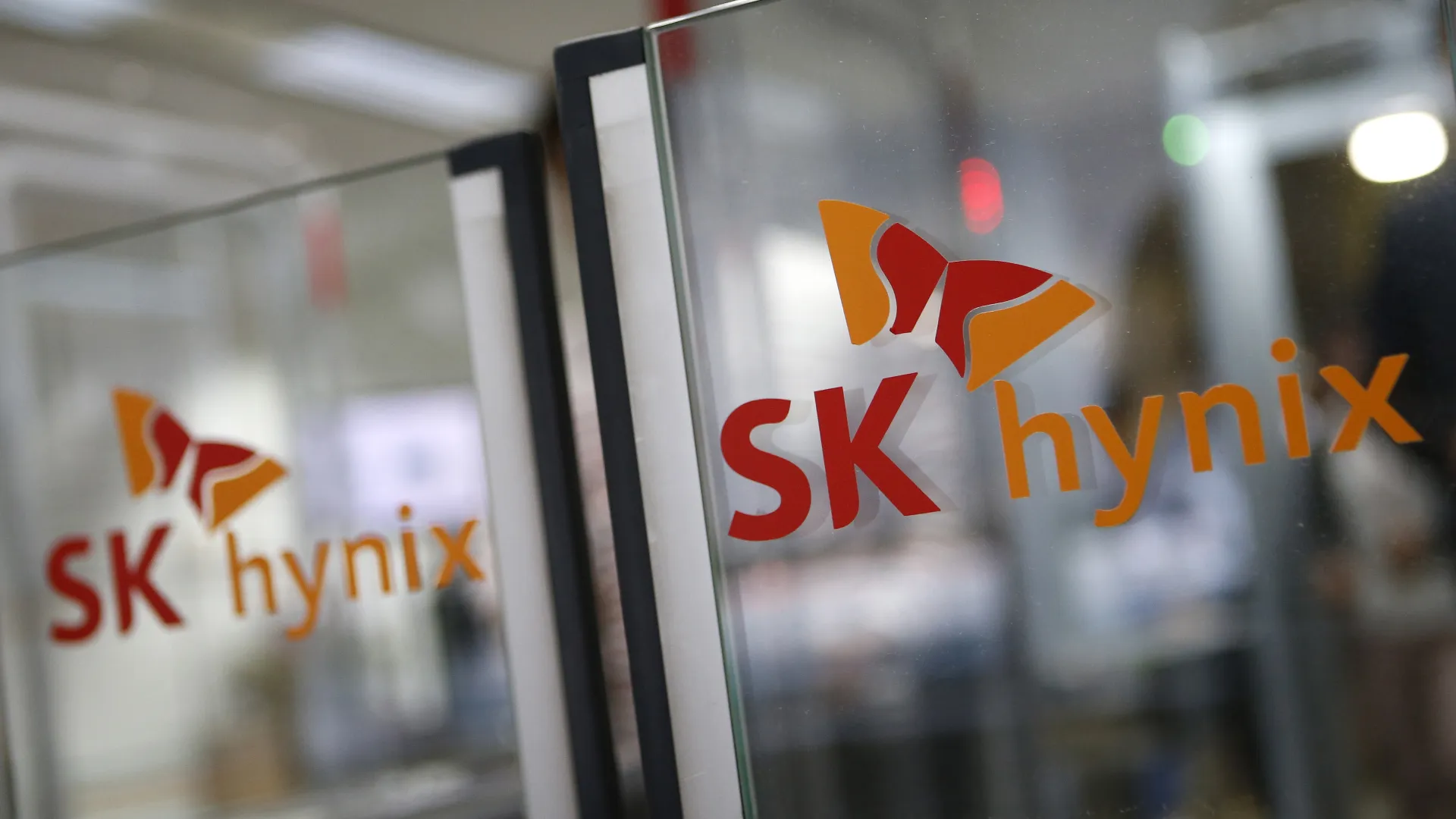 2016-04-25T120000Z_1968129130_GF10000395690_RTRMADP_3_SK-HYNIX-RESULTS.jpg.webp