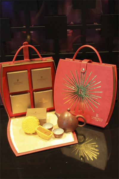 ภาพจาก : https://www.wongnai.com/news/renaissance-bangkok-mooncakes