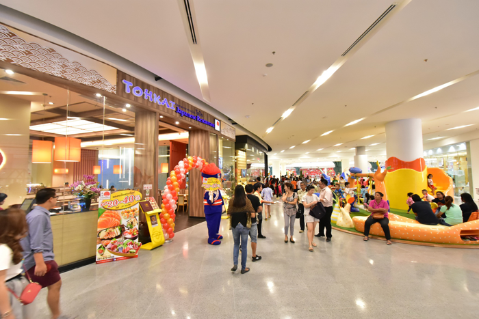 3_the_mall