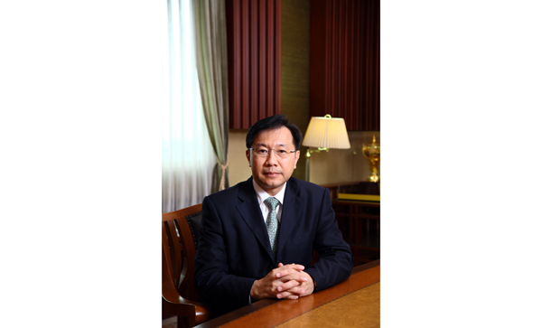 รศ.ดร.มนตรี