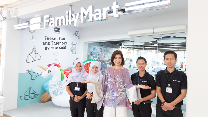 1_familymart