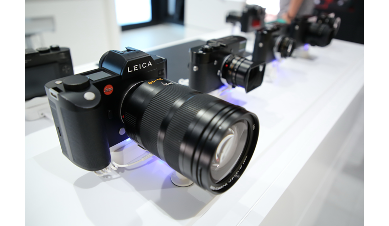 1_leica