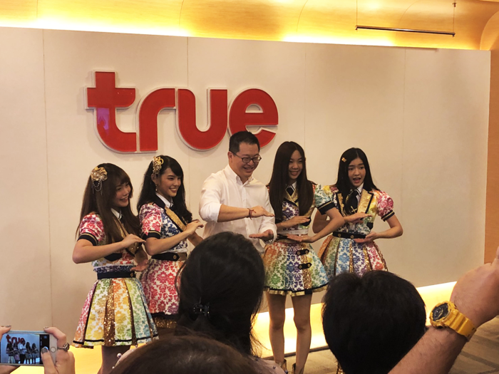 3_bnk48-1