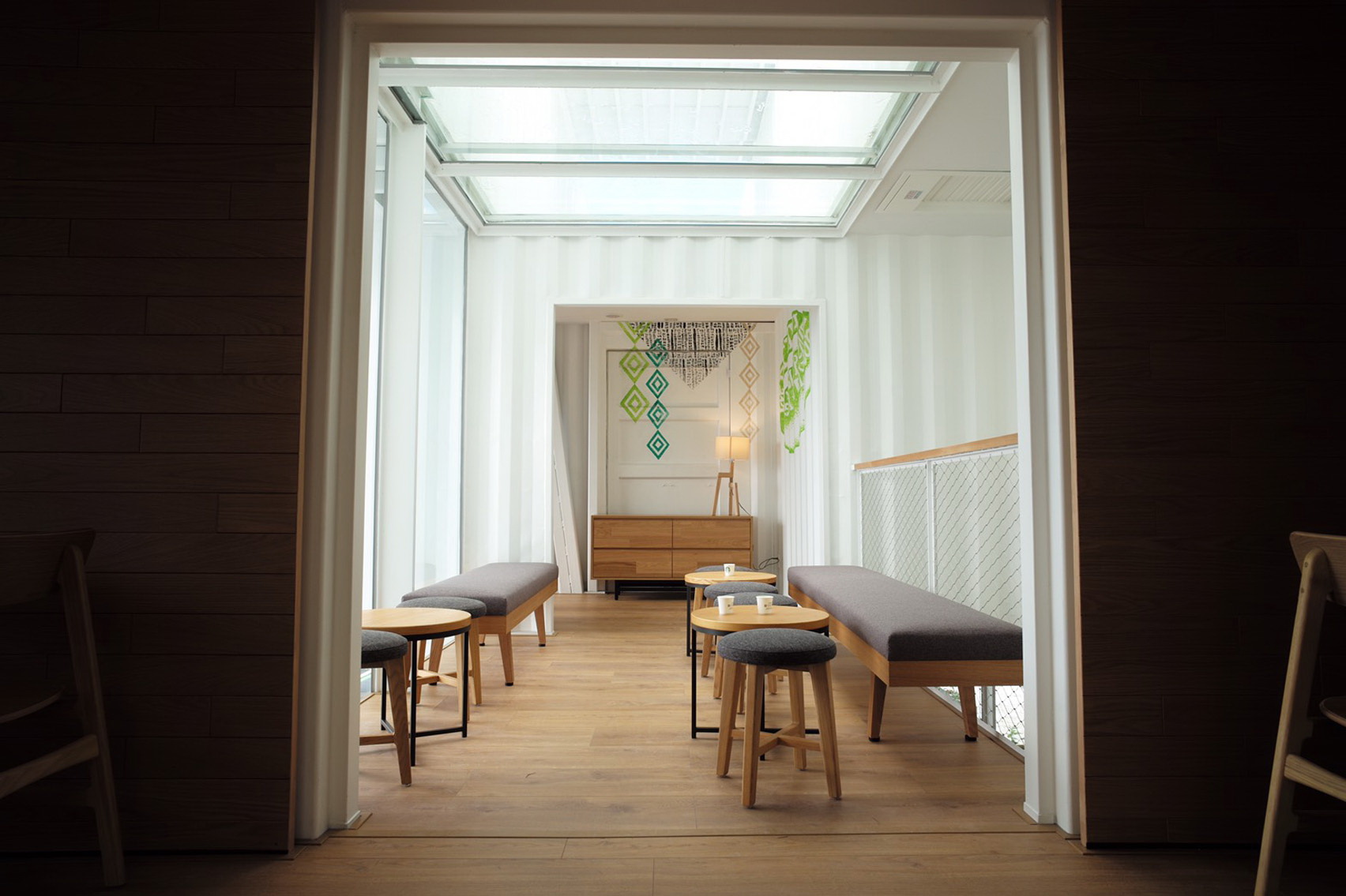 kengo-kuma-drive-thru-starbucks-taiwan_dezeen_1704_col_3