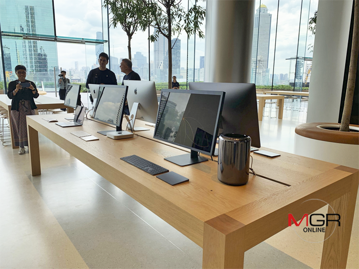 11_applestorenew