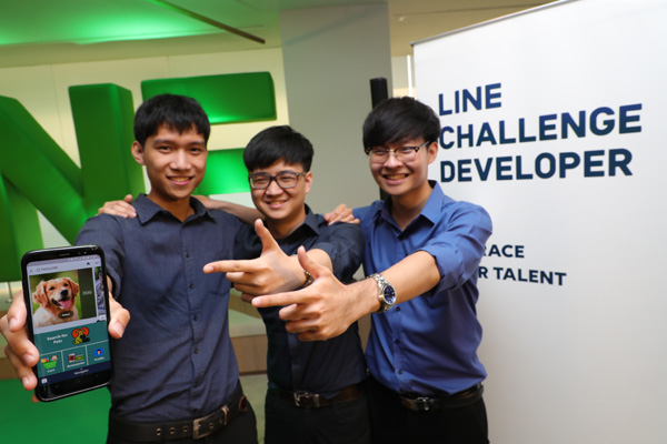 1st-PetinLINE-1