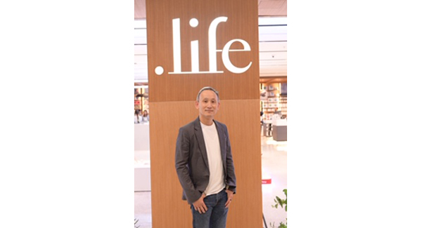 Mr. Paramate Rienjaroensuk_CEO
