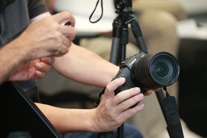 8_canon1