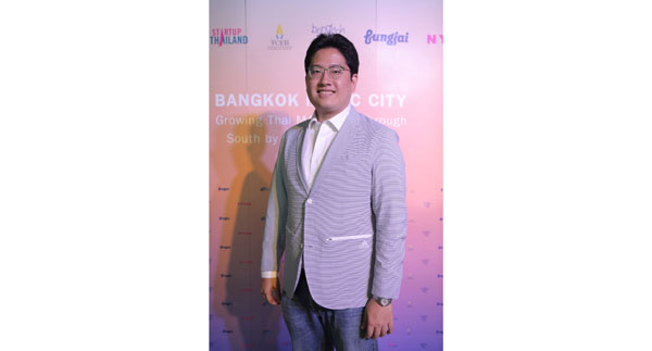 3.-นายพงศ์สิริ