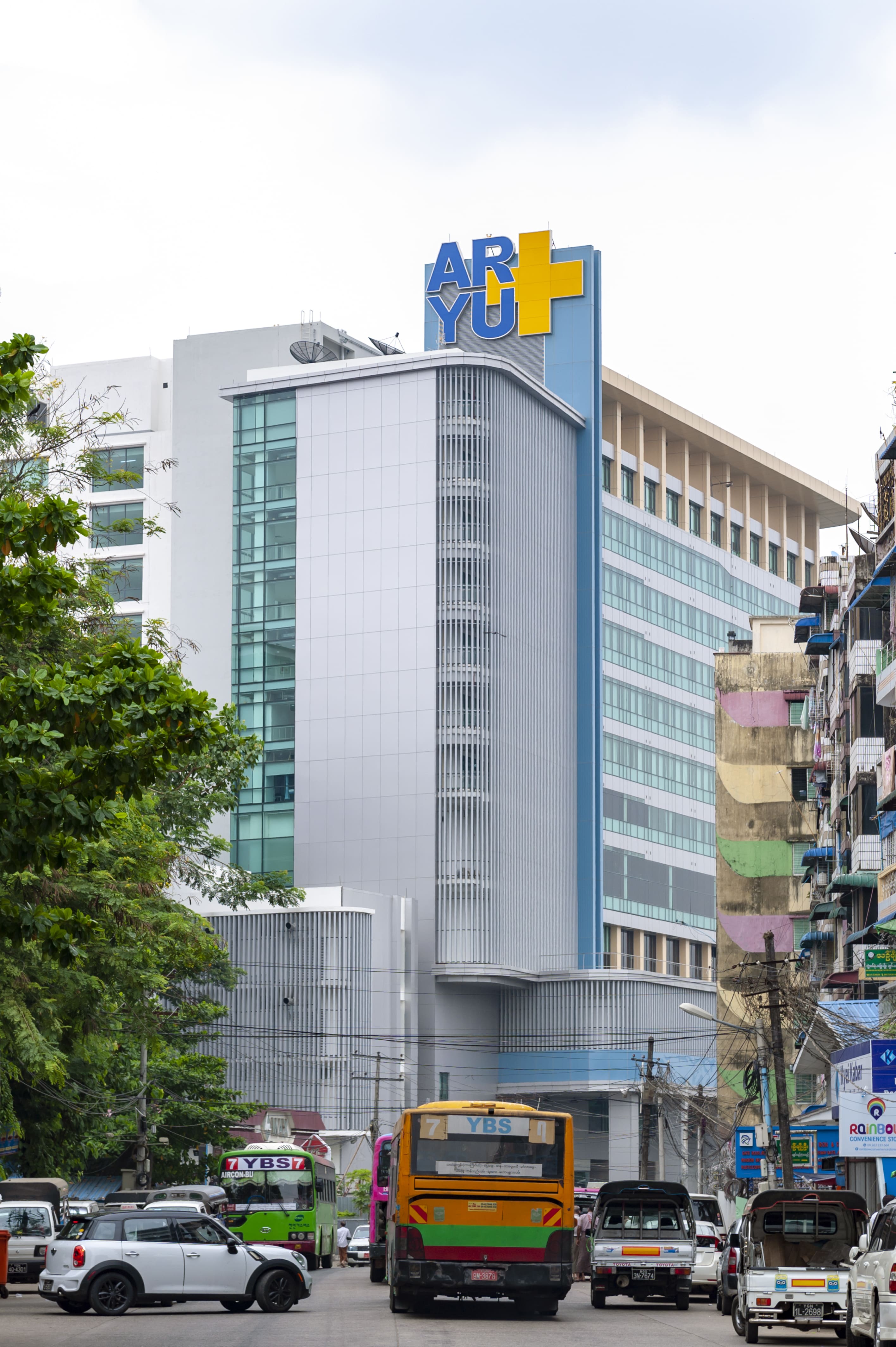 Ar-Yu-International-Hospital_1