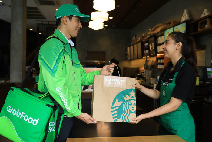 2_starbuckgrab