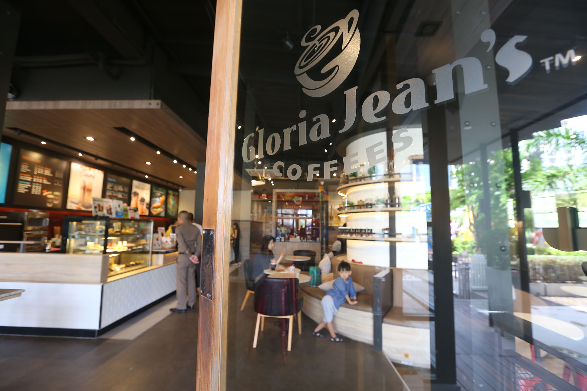 Gloria-Jeans_2