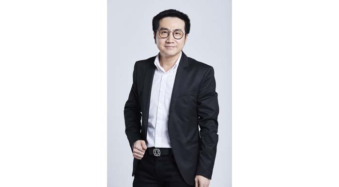 คุณสถาพร