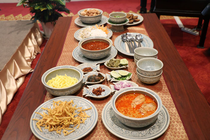 อา