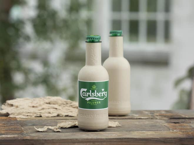 carlsberg-paper-bottles
