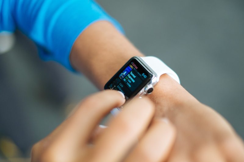 smart-watch-821565_1280-e1572277382884
