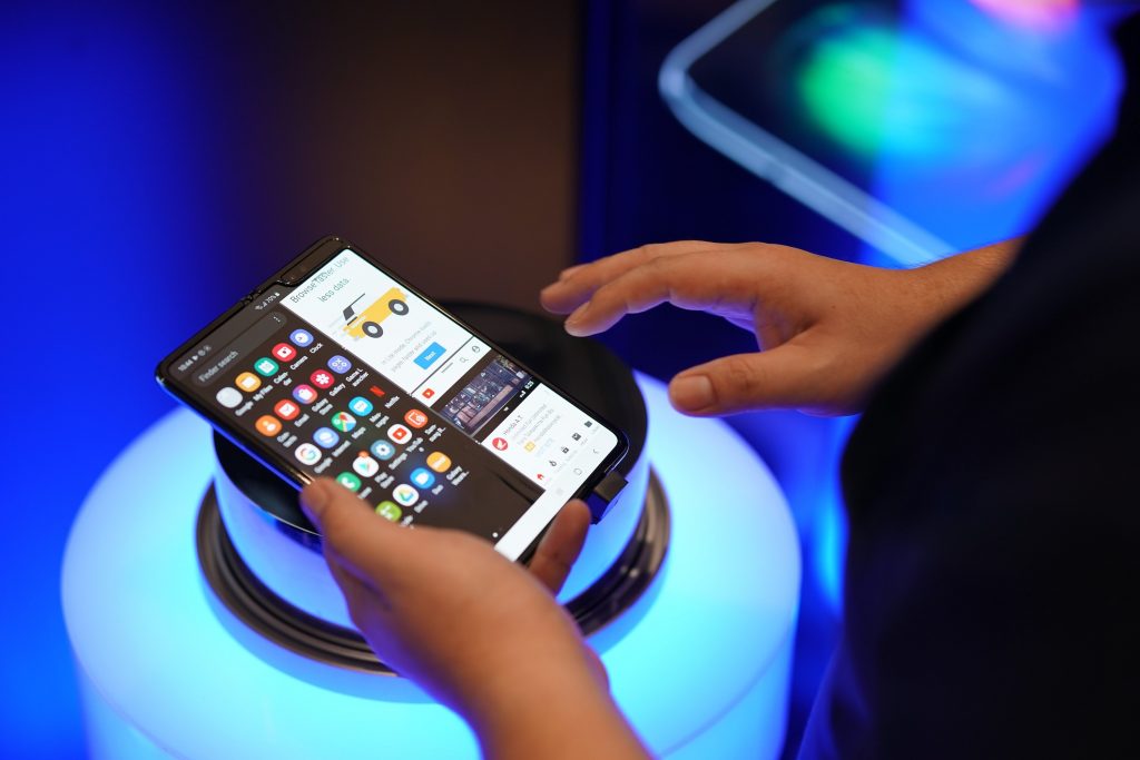 Samsung-Galaxy-Fold-5-1024x683