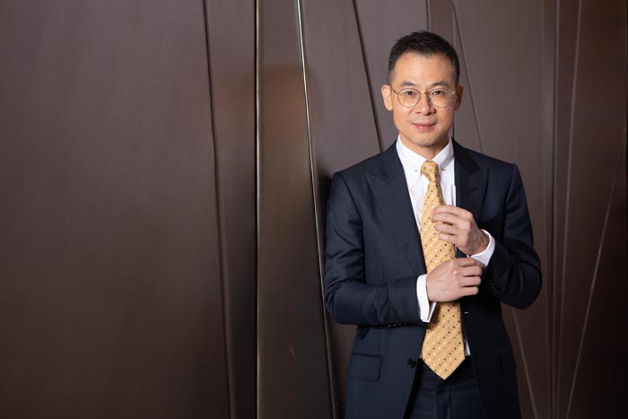 คุณชัยวัฒน์