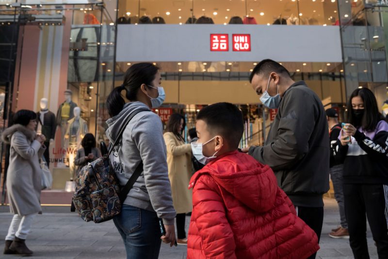 uniqlo covid
