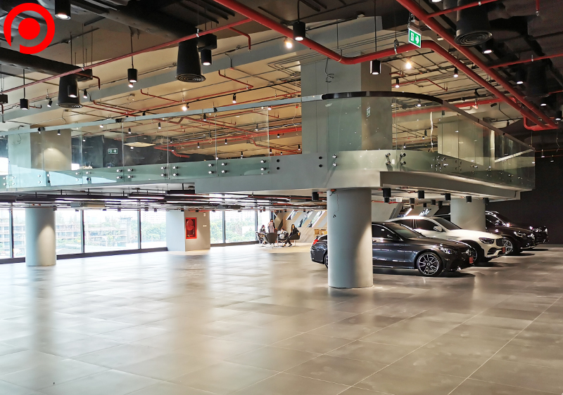 Mercedes-Benz-BKK-showroom-02