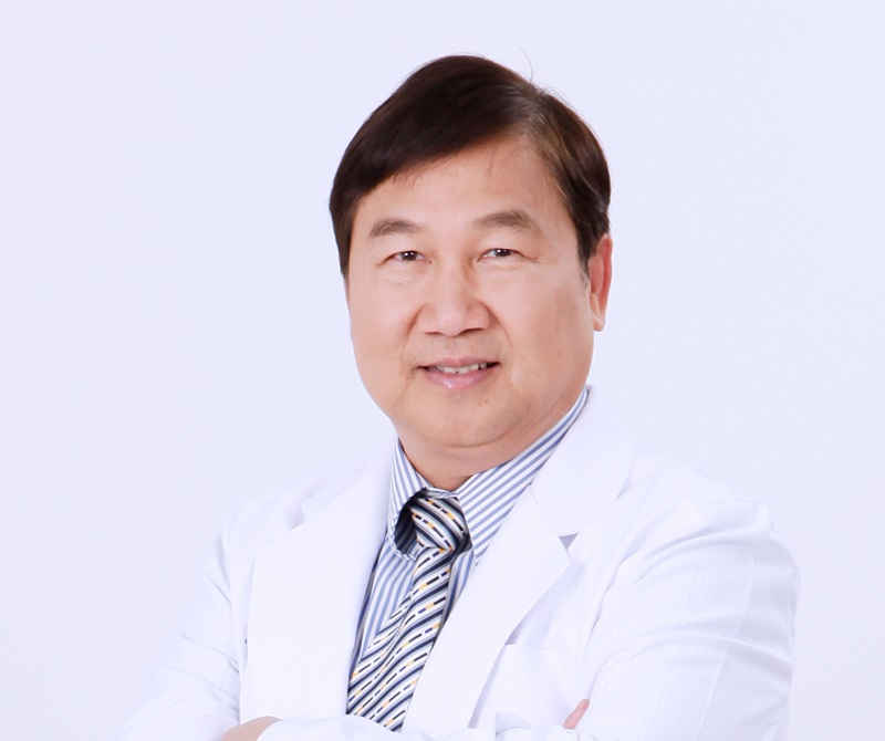 นพ.สุพจน์ สัมฤทธิวณิชชา ประธานเจ้าหน้าที่บริหารโรงพยาบาลยันฮี