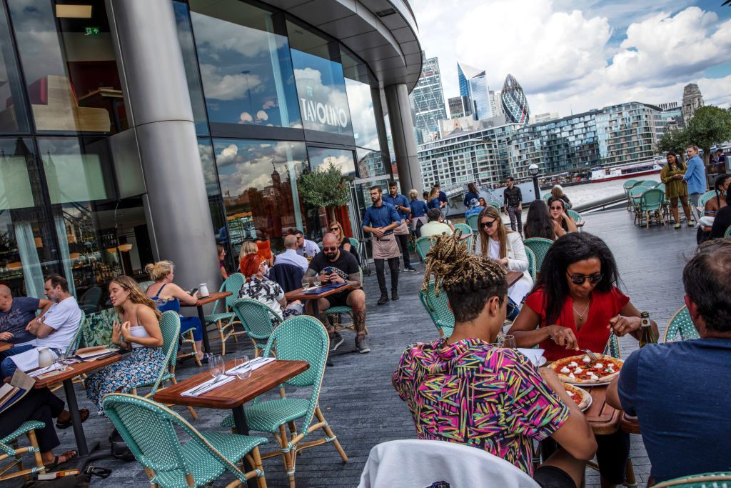 restaurant-in-UK01-1024x683