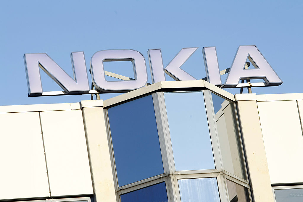 Human Chain Against Nokia Factory Closing