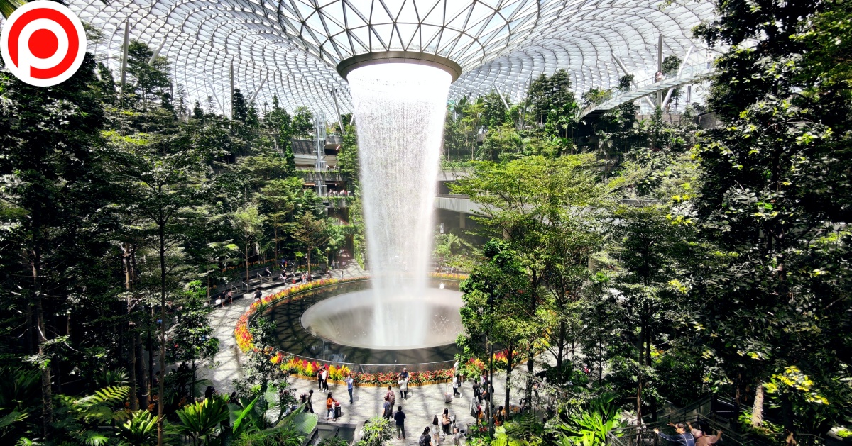 Singapore Changi airport waterfall