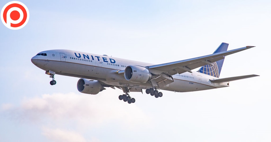 United Airlines Boeing 777-200