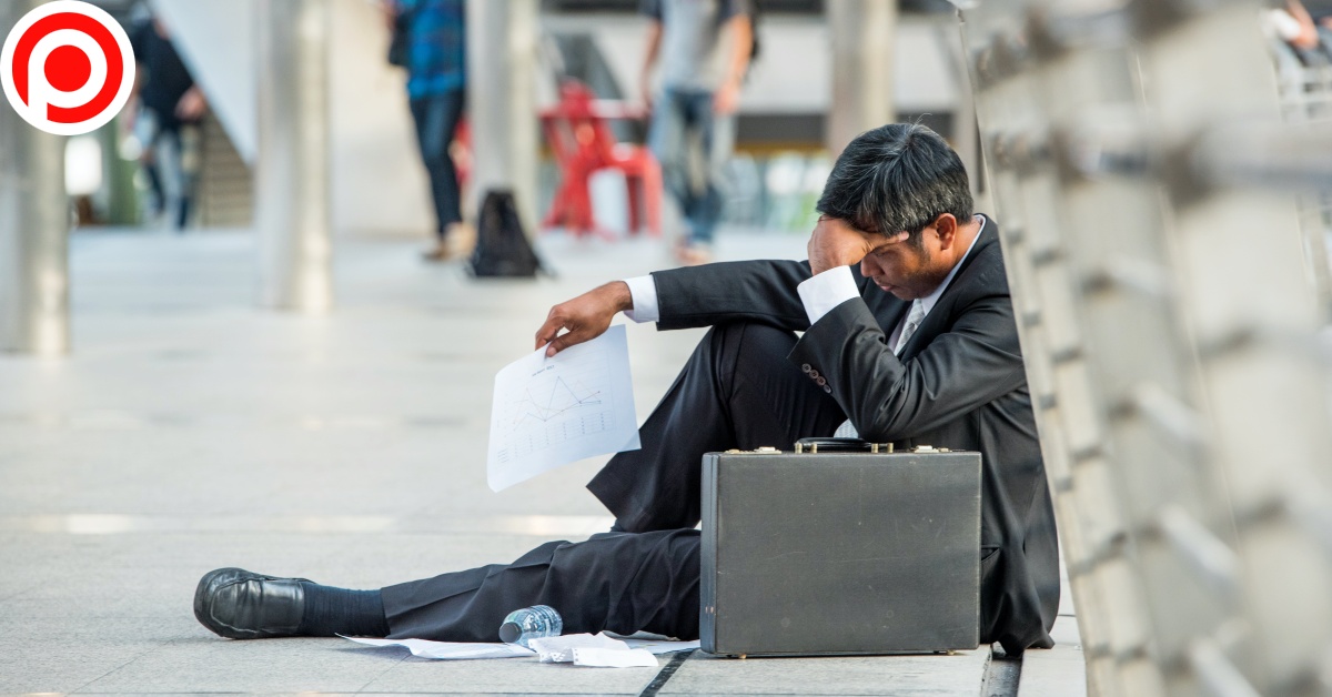 Fired,From,Job,งาน,Sad,Outside,Office,In,City thailan