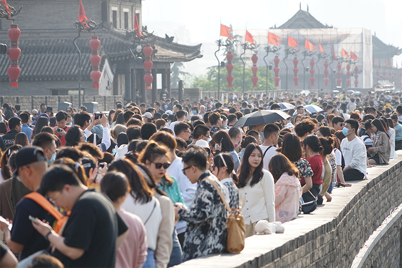 China-Holiday-Tourists