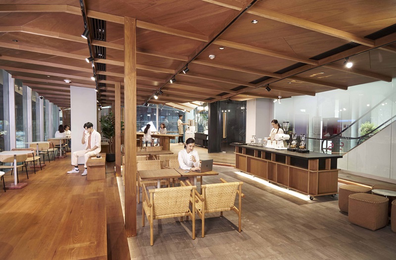 Flagship-Store_Fl2