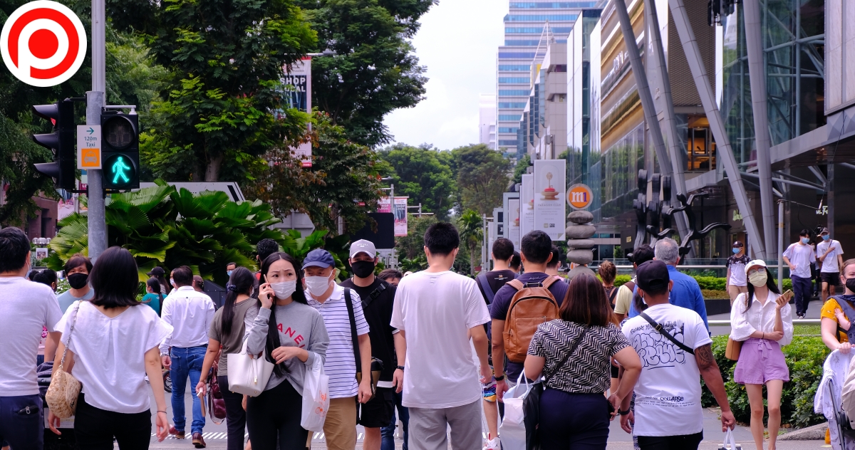 Singapore,Sep2020,People,Wearing,Face,Masks,Crossing,A,Road.,Crowd