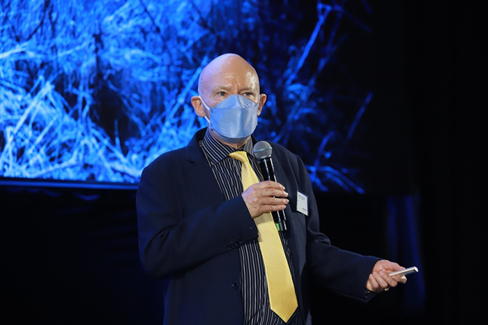3.Prof_.-Dr.-Ian