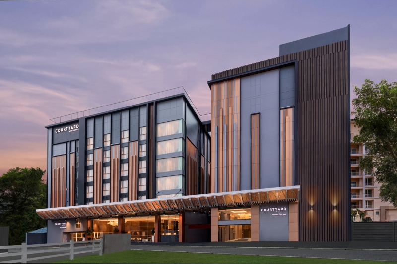 CY_PYXNP_Evening_Facade