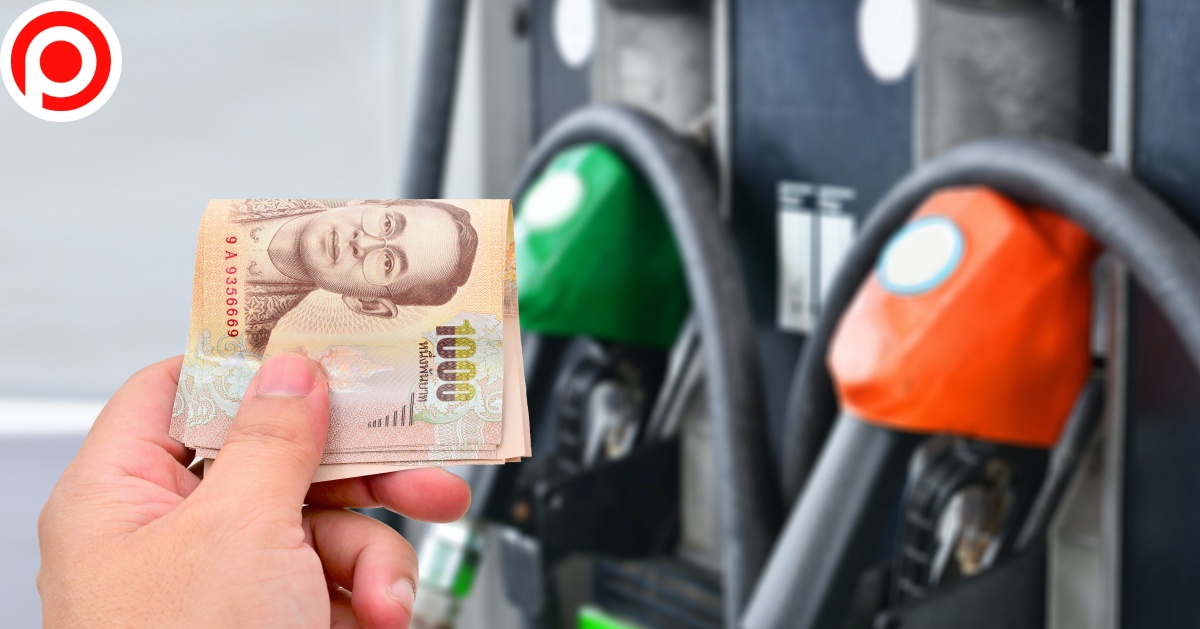 Hand,Holding,Thai,Baht,Money,On,Petrol,Pump,Filling,Background.
