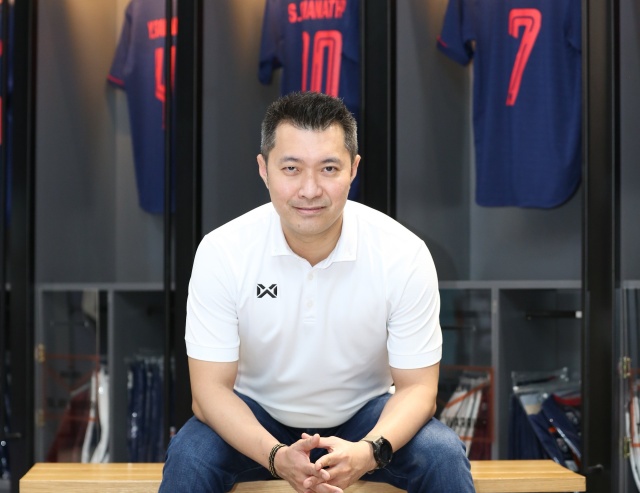 คุณวิศัลย์-Warrix