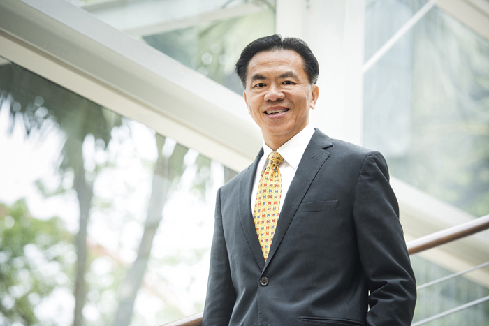 คุณอดิศักดิ์