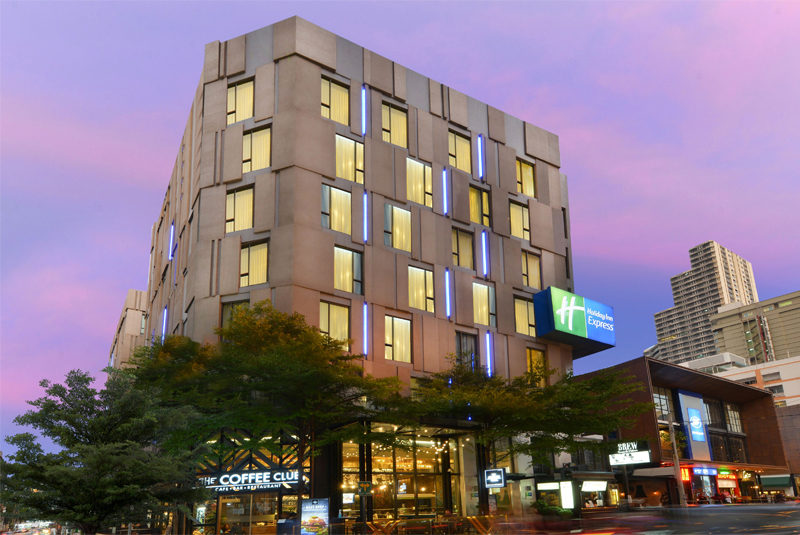 Holiday-Inn-Express-Sukhumvit-11