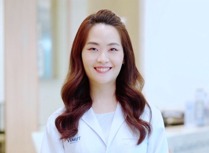 แพทย์หญิงสุธาสินี