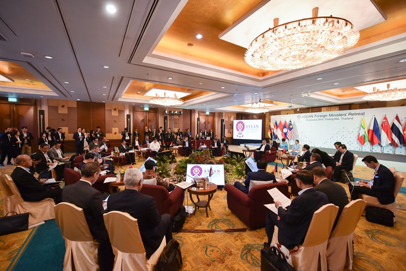 620118_ASEAN-FMs-Retreat-_75_PUR_2520
