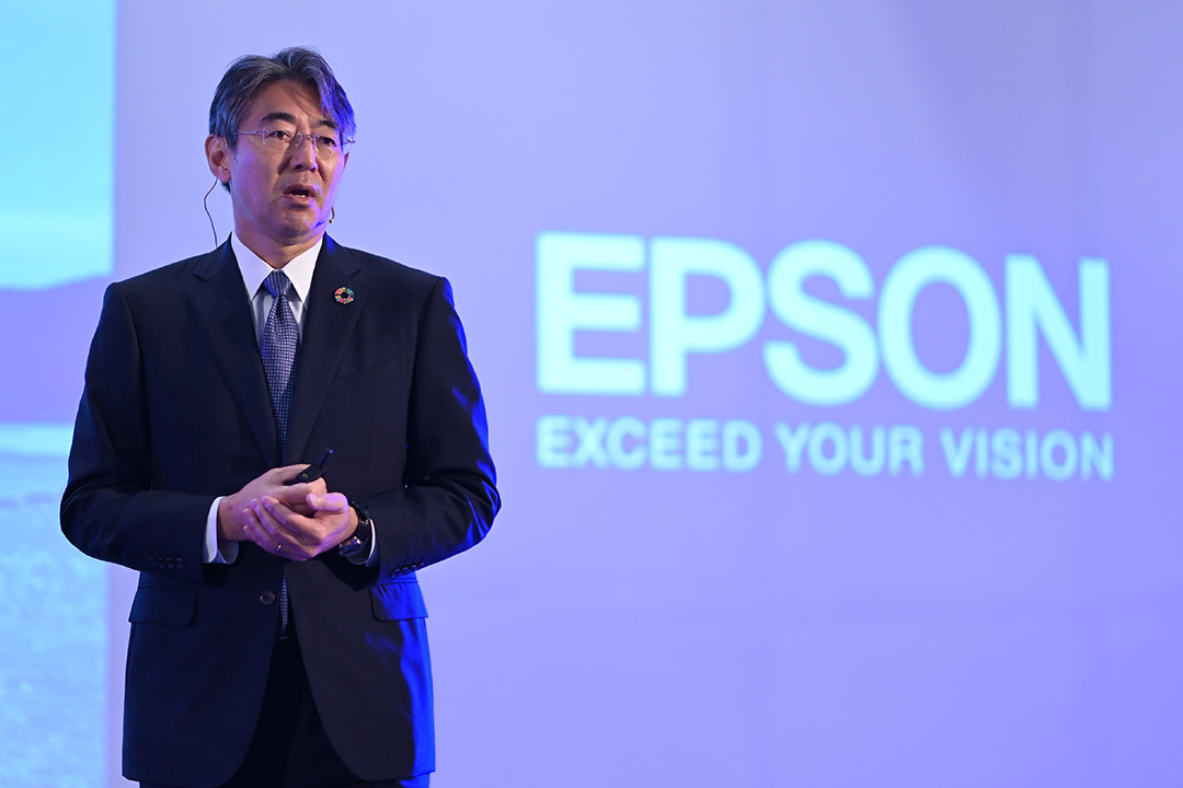 จุนคิชิ-โยชิดะ_Epson_1-01