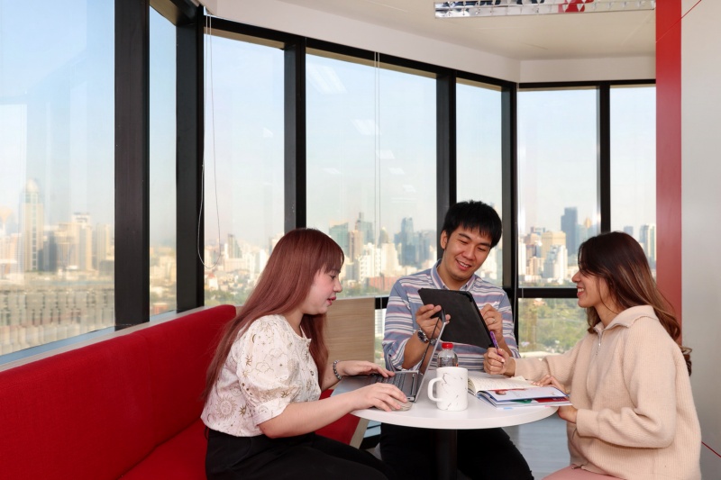 THE-OFFICE-SPACE-5